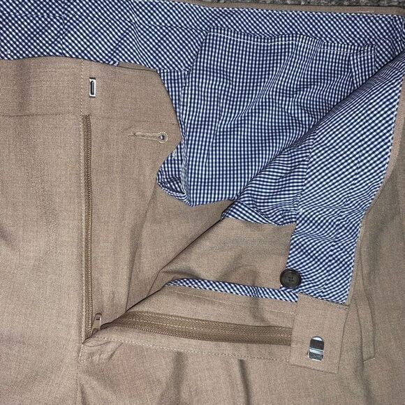 Murano Performance Men’s 38 x 32 Tan Pleated Dress‎ Pants Stretch - Picture 2 of 5